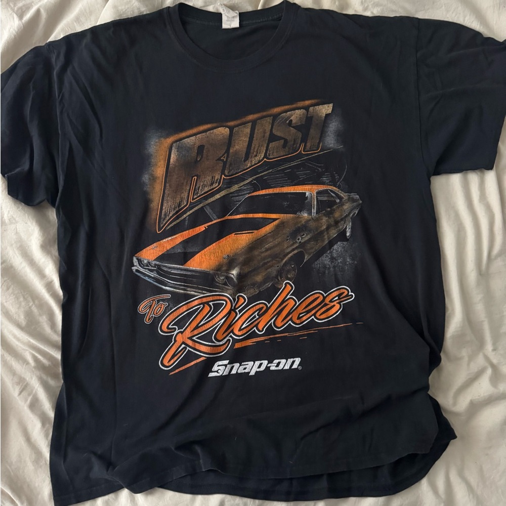 Snap Black Graphic T-Shirt